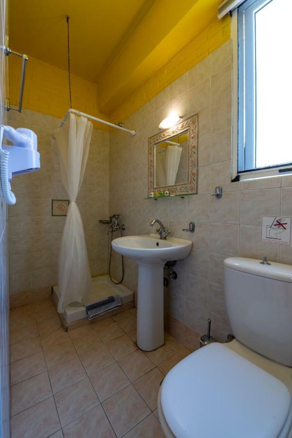 Kymothoi Rooms & Pool Bar Gavrio Zewnętrze zdjęcie